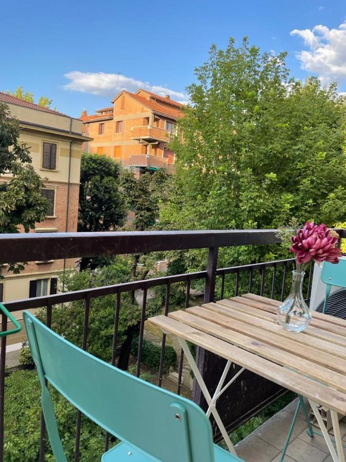 Modern City Apartment Модена Экстерьер фото